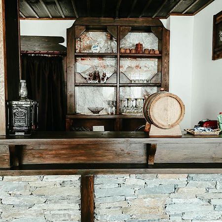 Rimovata Kashta Guest House Лещен Екстериор снимка