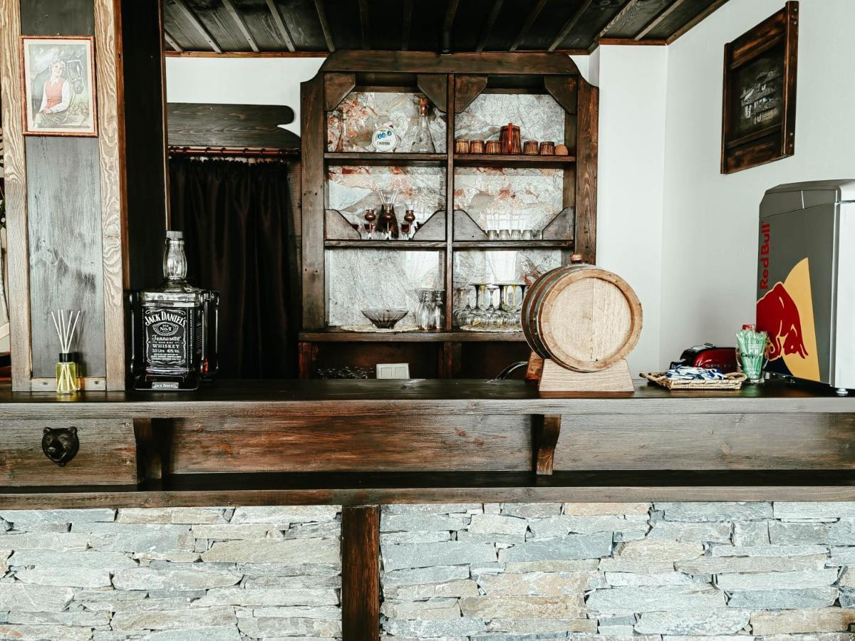 Rimovata Kashta Guest House Лещен Екстериор снимка