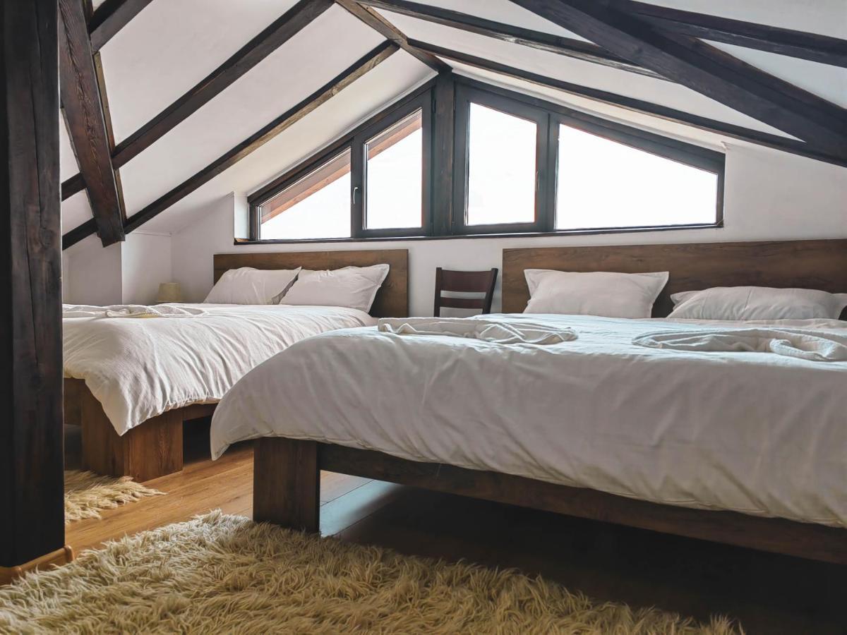 Rimovata Kashta Guest House Лещен Екстериор снимка