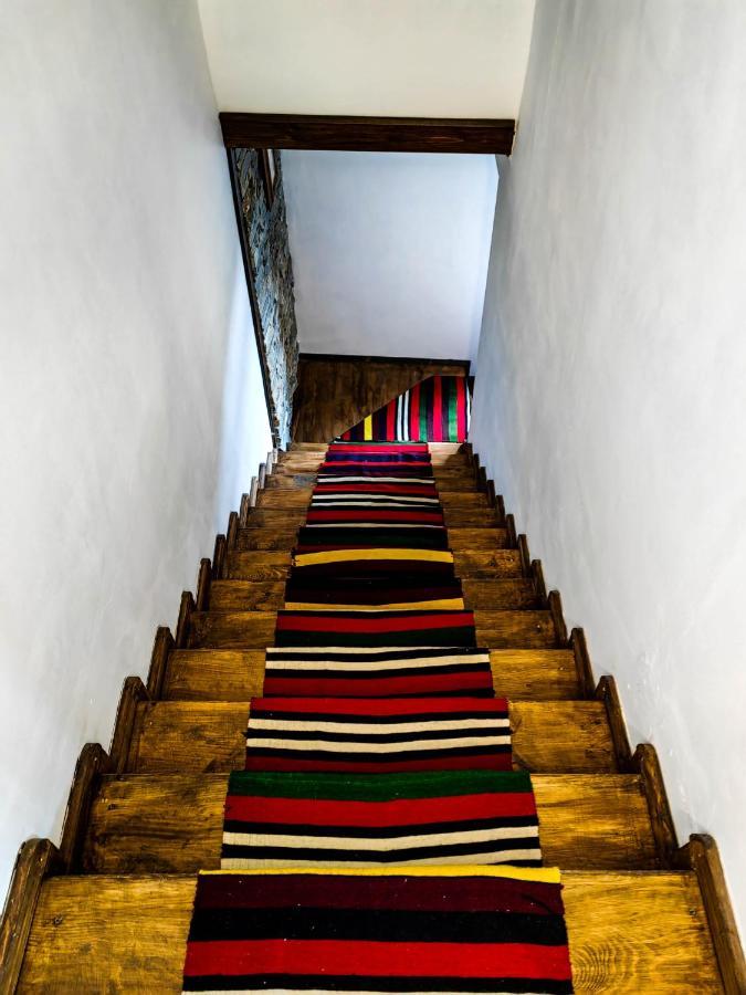 Rimovata Kashta Guest House Лещен Екстериор снимка